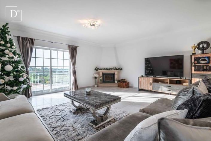 Image No.27-5 Bed Villa for sale