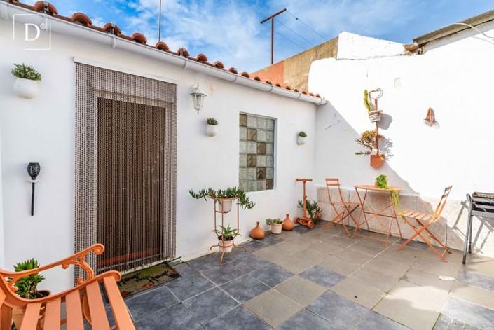 Image No.2-3 Bed Villa for sale