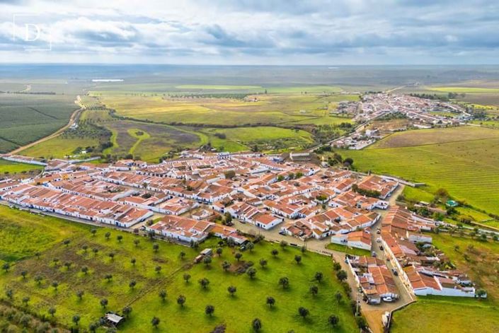 Image No.29-3 Bed Villa for sale