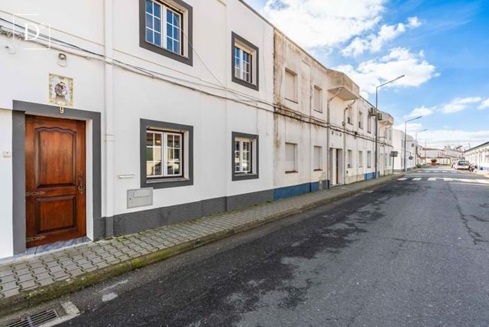 Image No.17-3 Bed Villa for sale