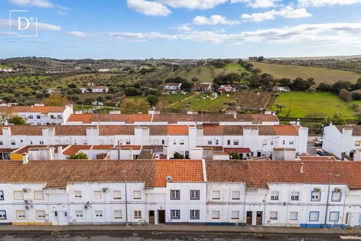 Image No.24-3 Bed Villa for sale