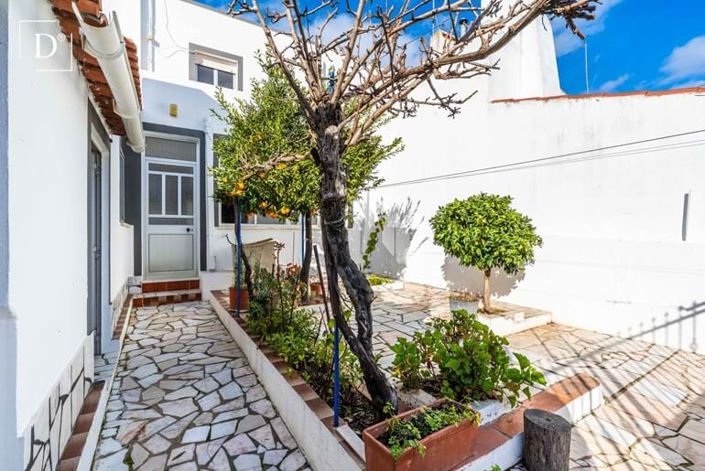 Image No.8-3 Bed Villa for sale