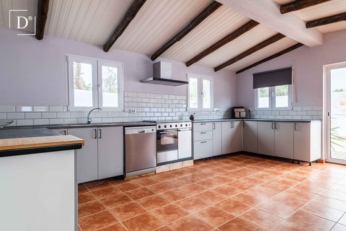 Image No.4-4 Bed Villa for sale