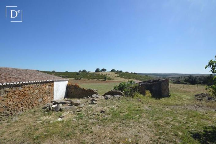 Image No.8-Villa for sale