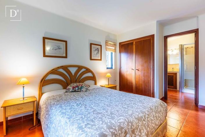 Image No.12-3 Bed Villa for sale