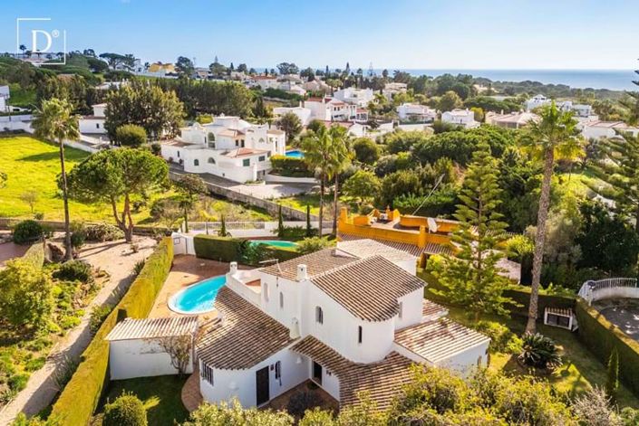 Image No.2-3 Bed Villa for sale