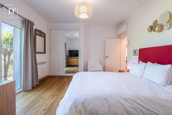 Image No.15-4 Bed Villa for sale