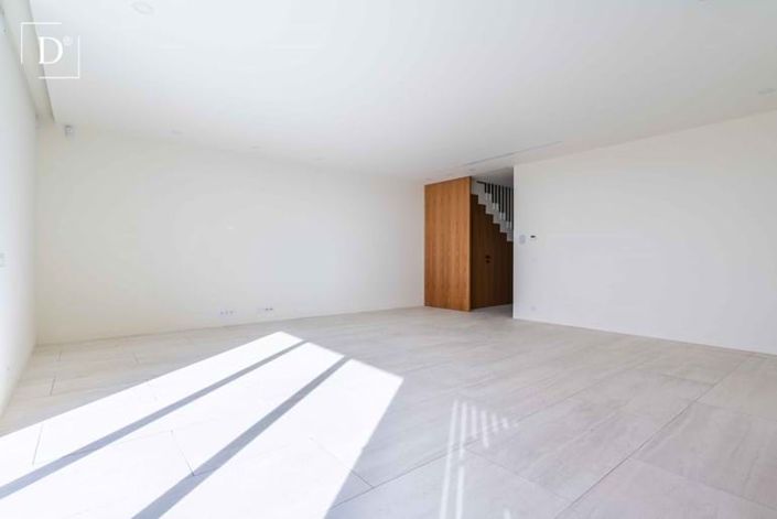 Image No.11-4 Bed Villa for sale