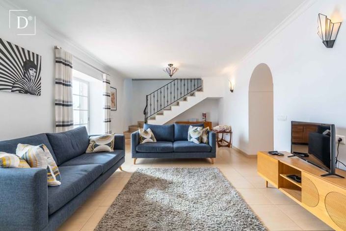 Image No.2-3 Bed Villa for sale