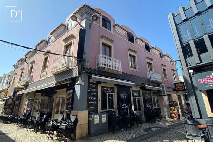 Image No.8-3 Bed Apartment for sale