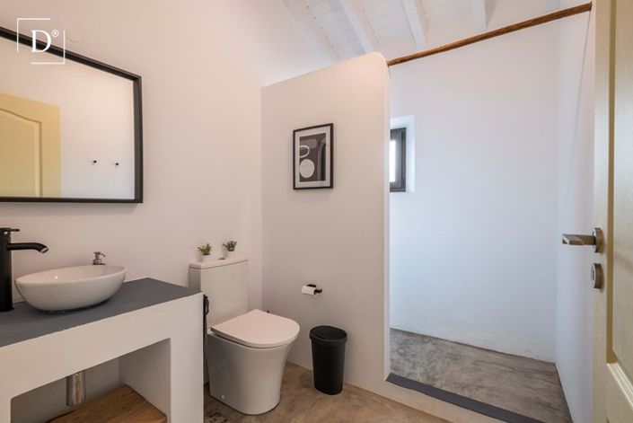 Image No.8-4 Bed Villa for sale