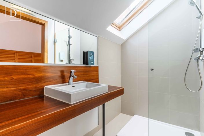 Image No.18-3 Bed Apartment for sale