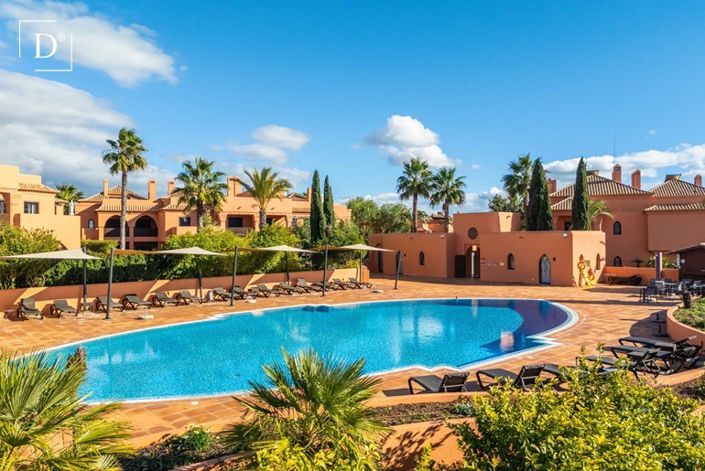 Image No.21-3 Bed Apartment for sale