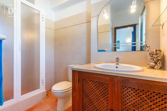 Image No.13-4 Bed Villa for sale