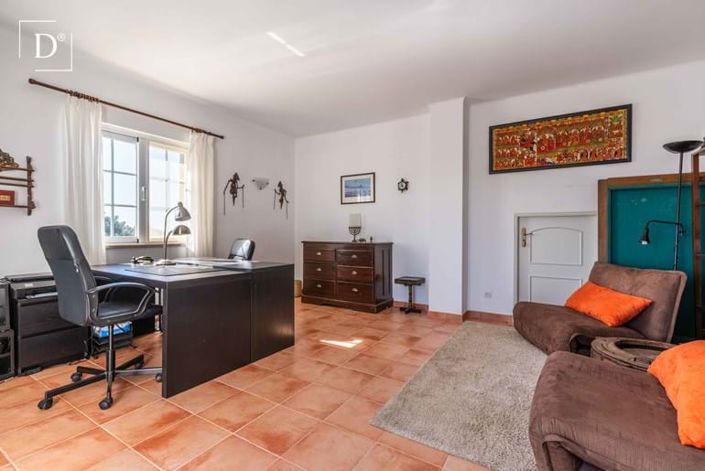 Image No.19-4 Bed Villa for sale