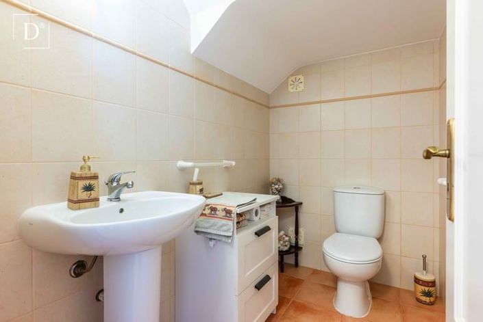 Image No.7-4 Bed Villa for sale