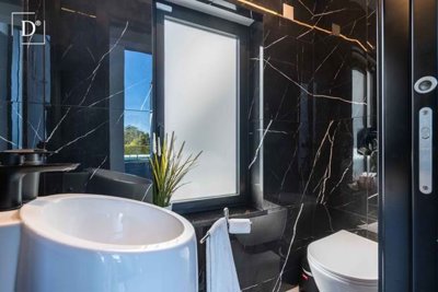 1-12498-a6143ebb3cb0547d86cbab874af8e5c603a53