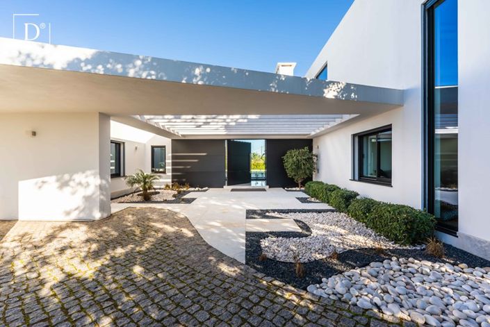 Image No.20-4 Bed Villa for sale