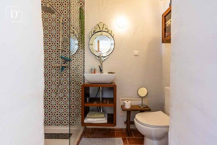 Image No.10-2 Bed Villa for sale