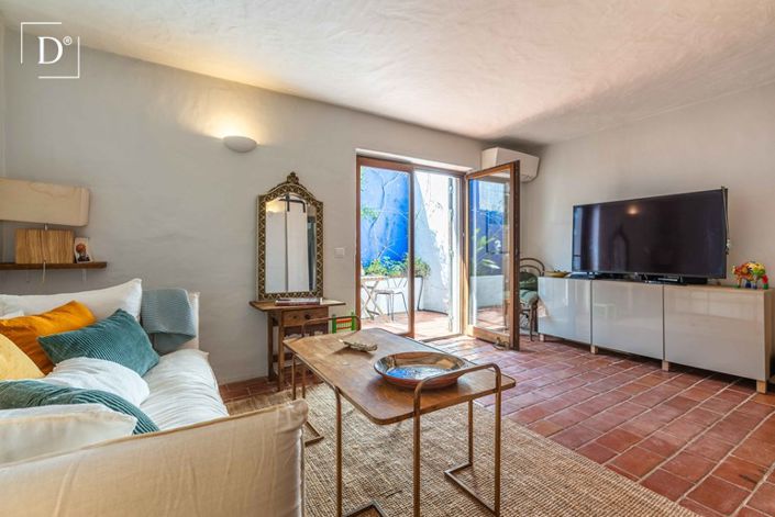 Image No.11-2 Bed Villa for sale