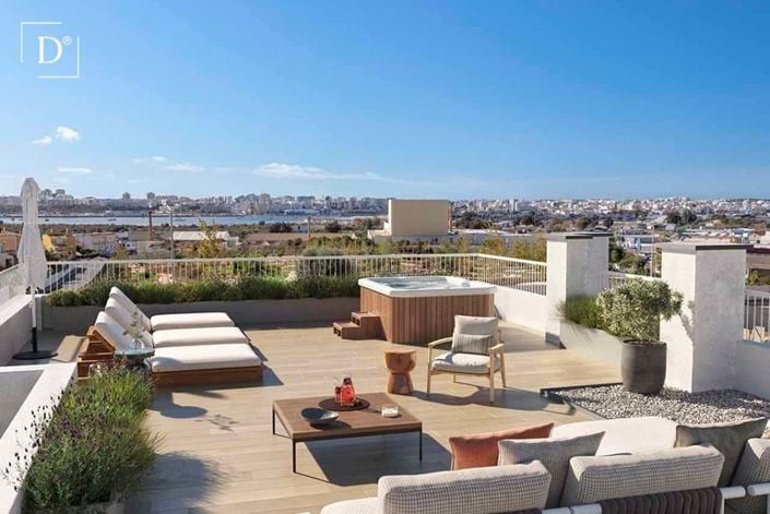 Image No.20-3 Bed Townhouse for sale