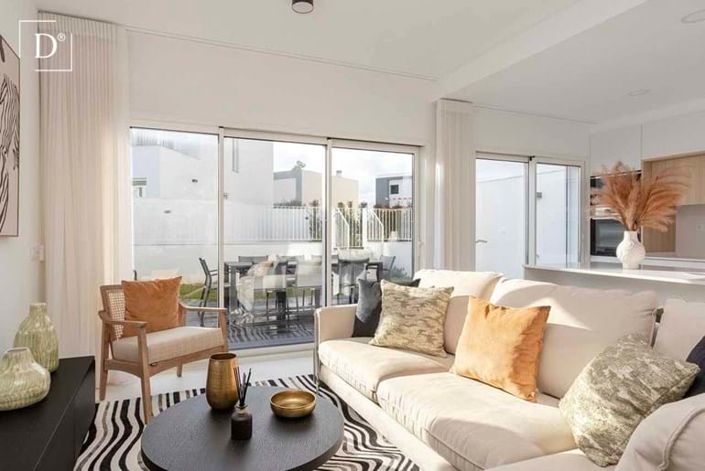 Image No.44-3 Bed Townhouse for sale