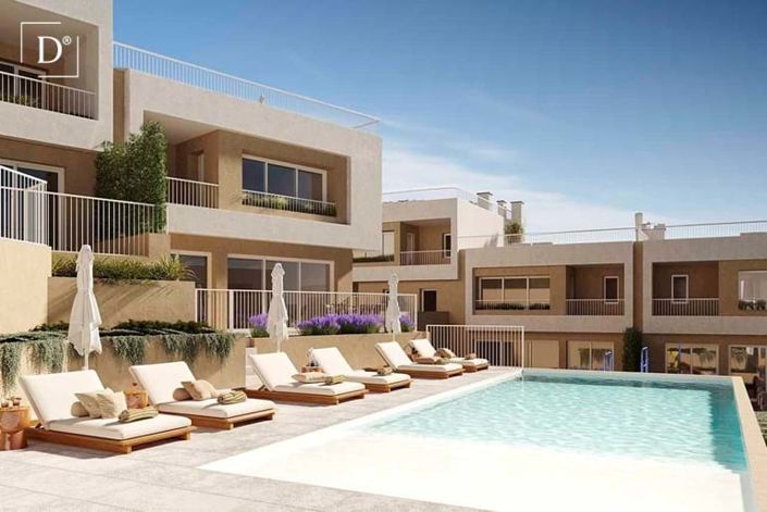 Image No.15-3 Bed Townhouse for sale