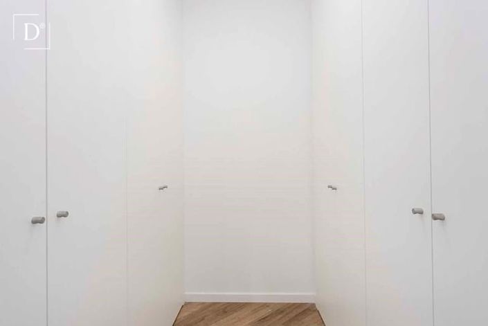 Image No.35-3 Bed Townhouse for sale