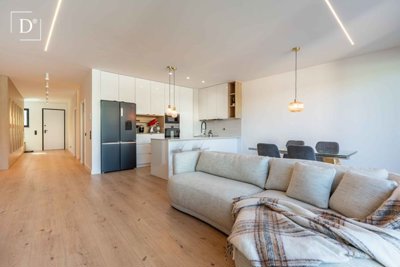 1-12562-a6143ebb3cb0547d86cbab874af8e5c603a53