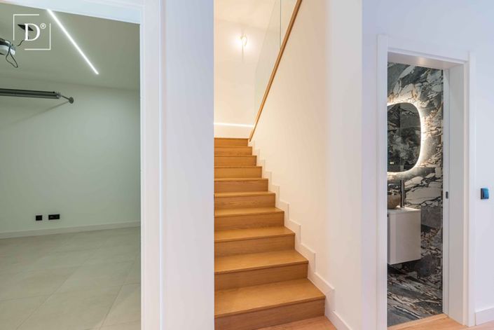 Image No.21-3 Bed Villa for sale