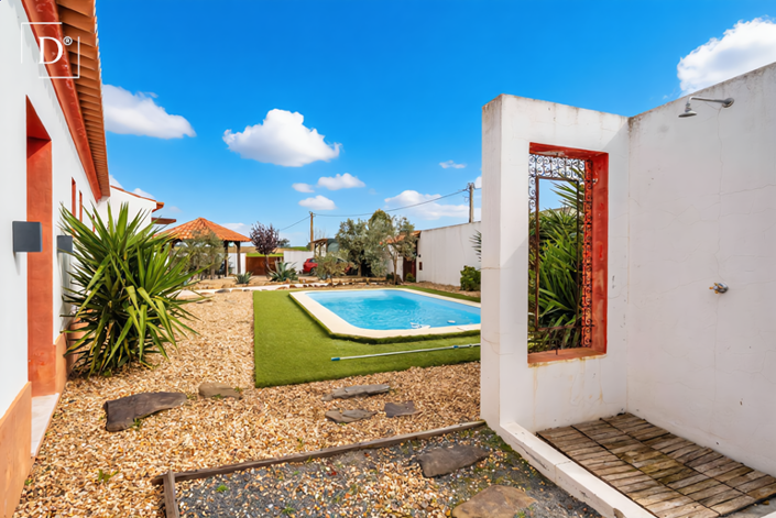 Image No.4-4 Bed Villa for sale