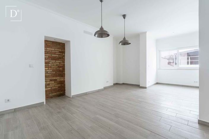 Image No.18-6 Bed Villa for sale