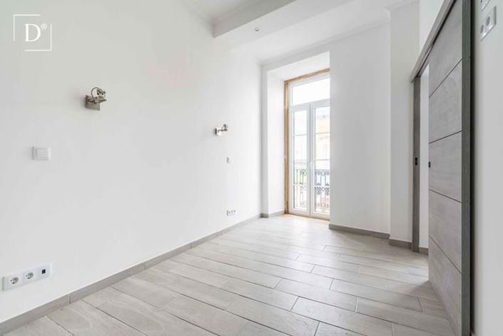 Image No.4-6 Bed Villa for sale