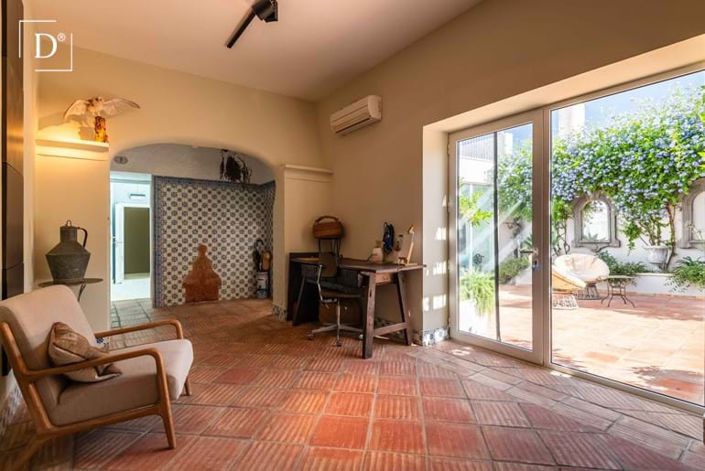 Image No.12-5 Bed Villa for sale