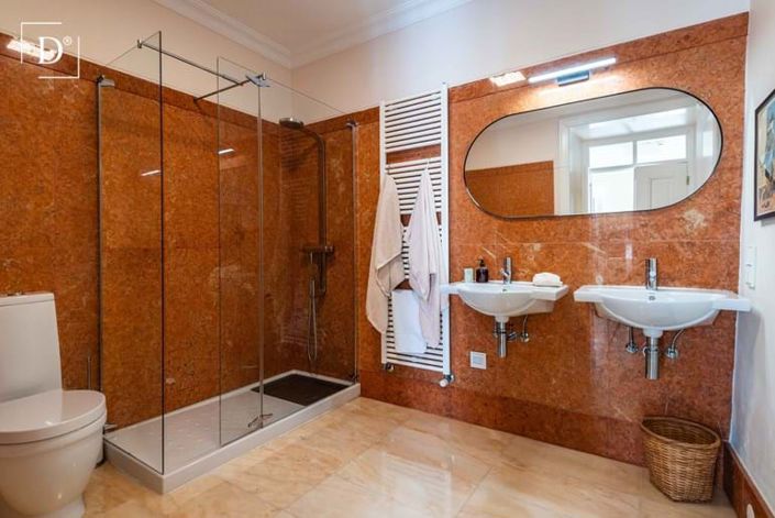 Image No.29-5 Bed Villa for sale