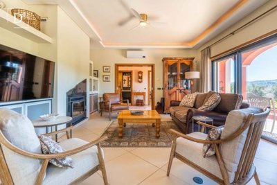 1-12530-a6143ebb3cb0547d86cbab874af8e5c603a53