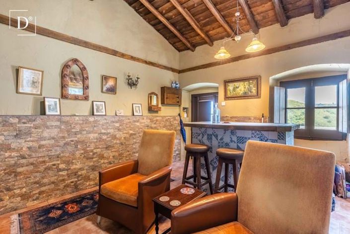 Image No.10-1 Bed Townhouse for sale