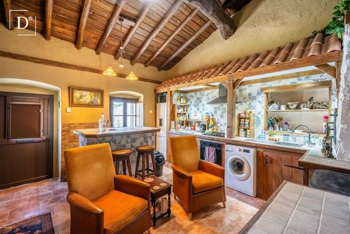 Image No.3-1 Bed Townhouse for sale