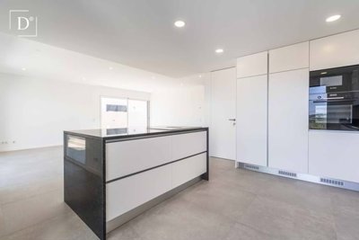 1-12529-a6143ebb3cb0547d86cbab874af8e5c603a53