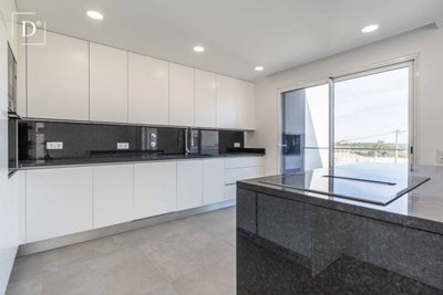 1-12529-a6143ebb3cb0547d86cbab874af8e5c603a53