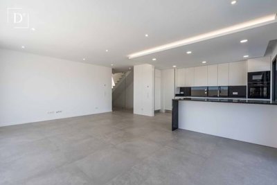 1-12528-a6143ebb3cb0547d86cbab874af8e5c603a53