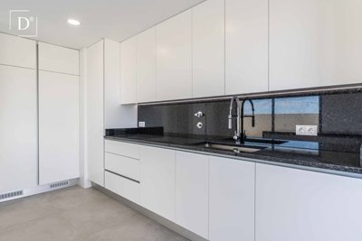 1-12528-a6143ebb3cb0547d86cbab874af8e5c603a53