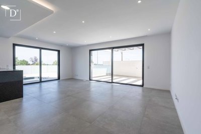 1-12528-a6143ebb3cb0547d86cbab874af8e5c603a53