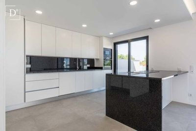 1-12528-a6143ebb3cb0547d86cbab874af8e5c603a53