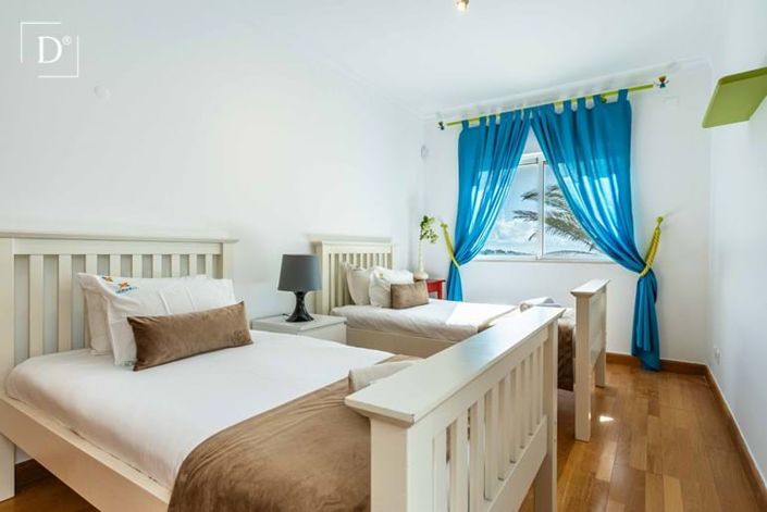 Image No.18-3 Bed Townhouse for sale