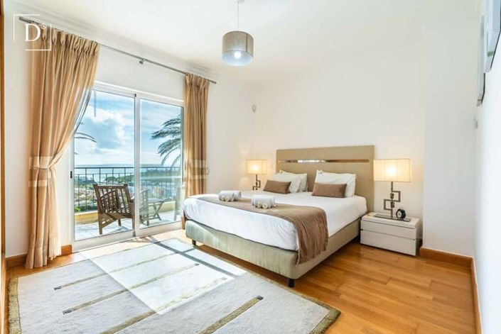 Image No.19-3 Bed Townhouse for sale