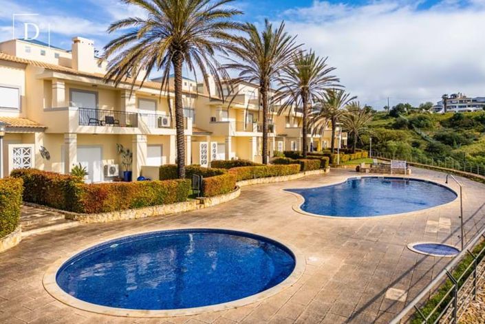 Image No.2-3 Bed Townhouse for sale