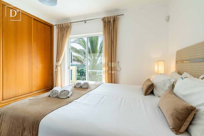 Image No.21-3 Bed Townhouse for sale