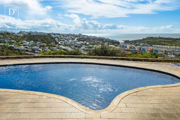 Image No.27-3 Bed Townhouse for sale