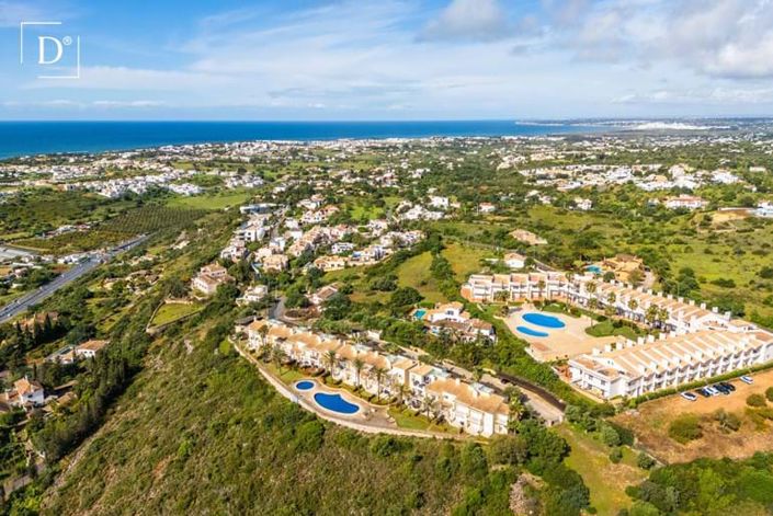 Image No.31-3 Bed Townhouse for sale